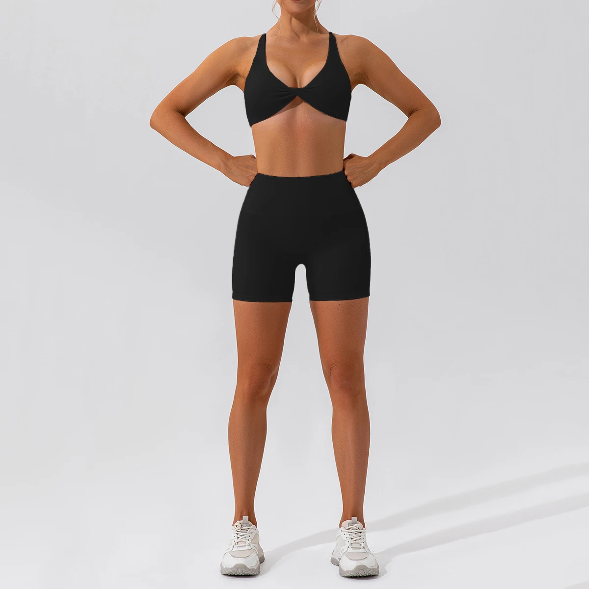 Ensemble de Pilates All Seasons – Short + Brassière – Image 3